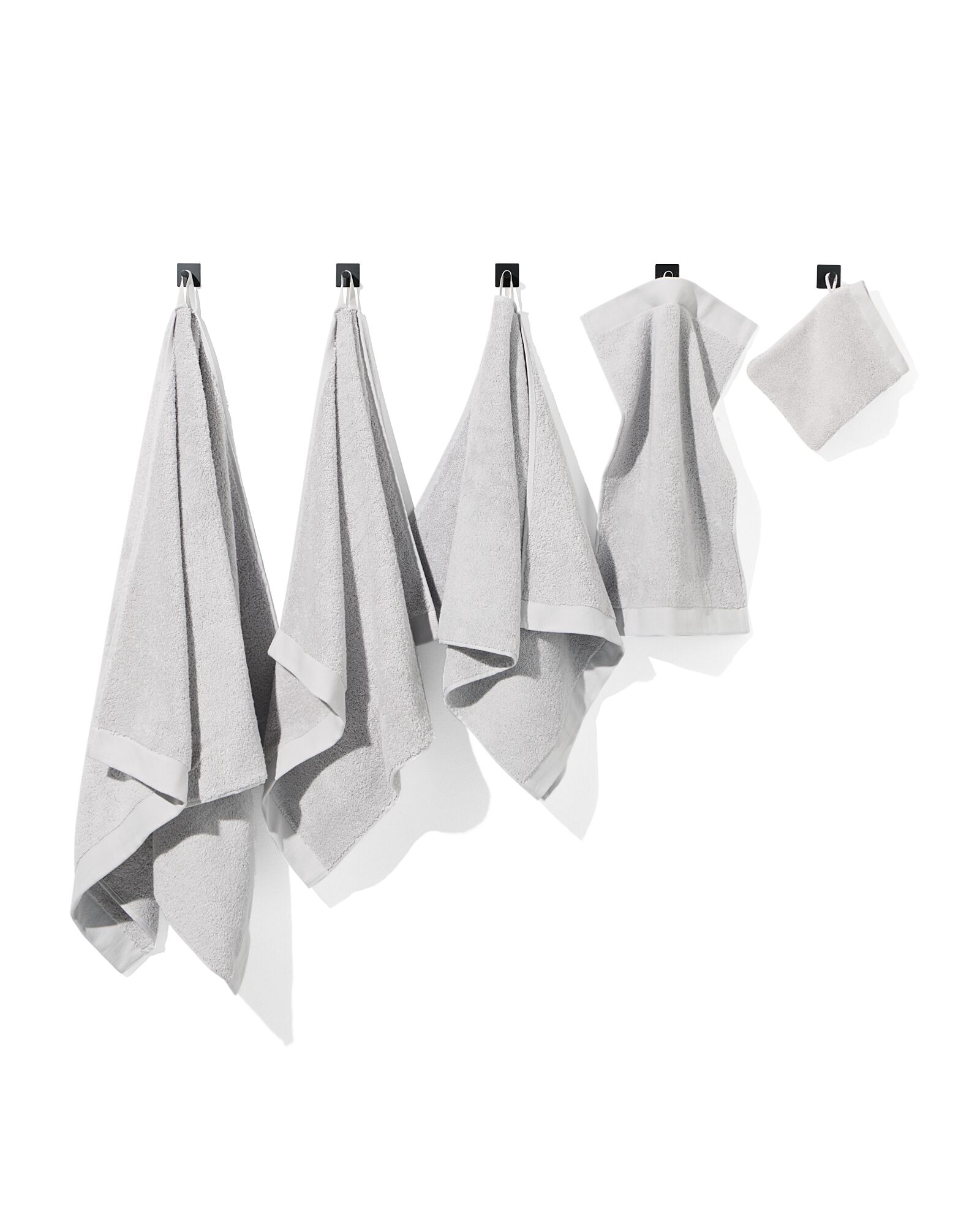 petite serviette ultrasoft 33 x 50 - gris clair gris clair petite serviette - 5207005 - HEMA