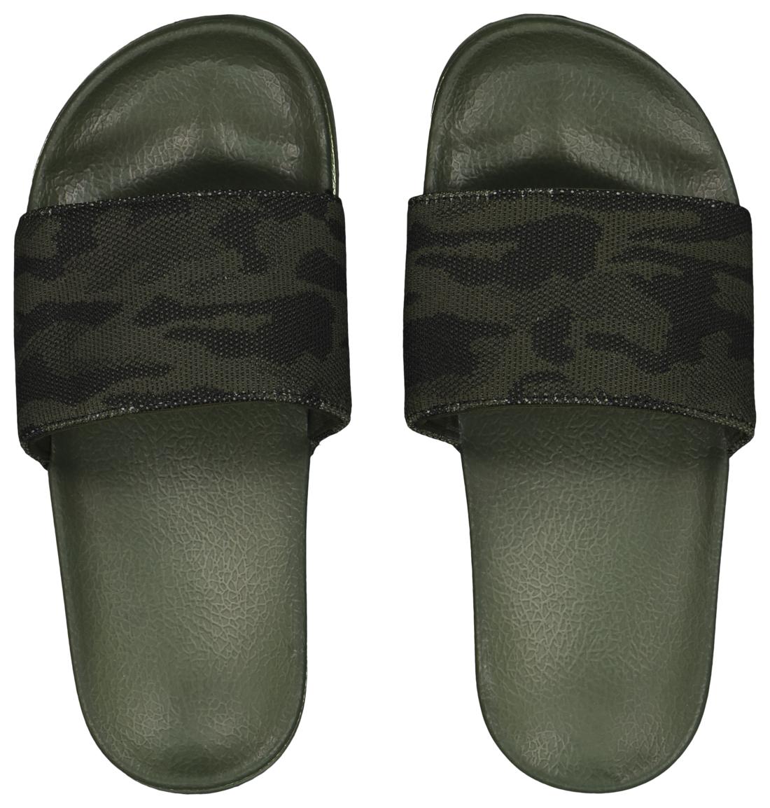 kinderslippers camouflage donkergroen - HEMA