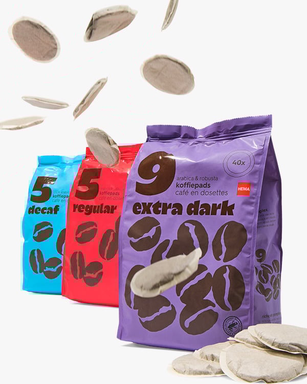 rouge à lèvres et fard à paupière